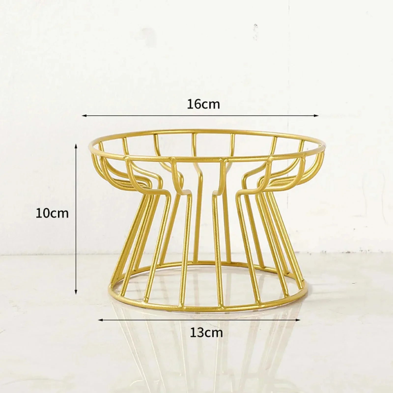 Gold metal elevated cat & Small Dogs feeder for healthy digestion with 16cm diameter and 10cm height