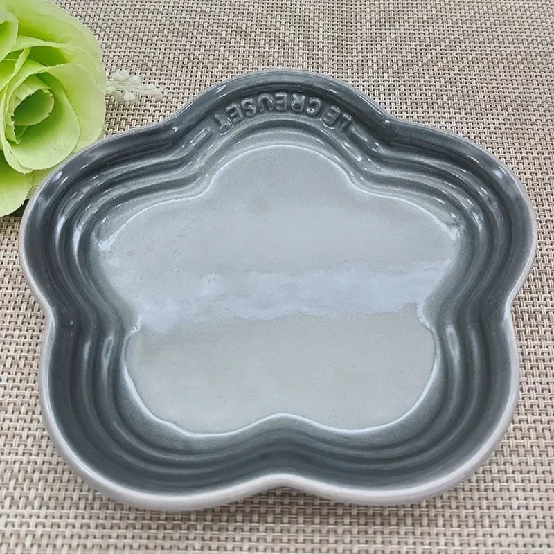 Paw Care USA whisker friendly cat bowl in gray shaped like a flower for comfortable cat eating